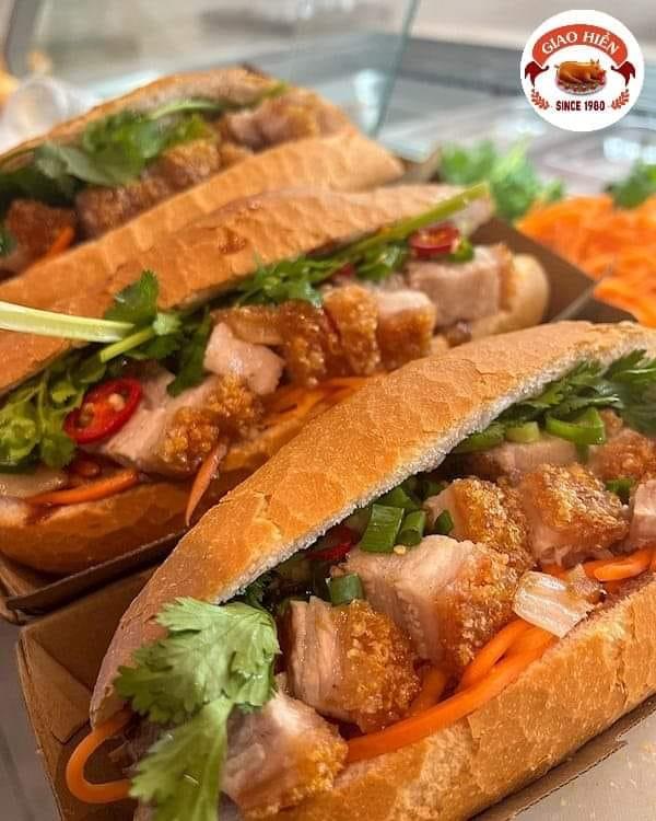 Bánh mì thịt bà Hai Rết