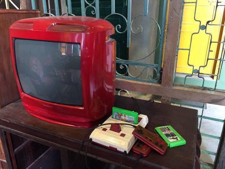 Chơi game bóng đá
